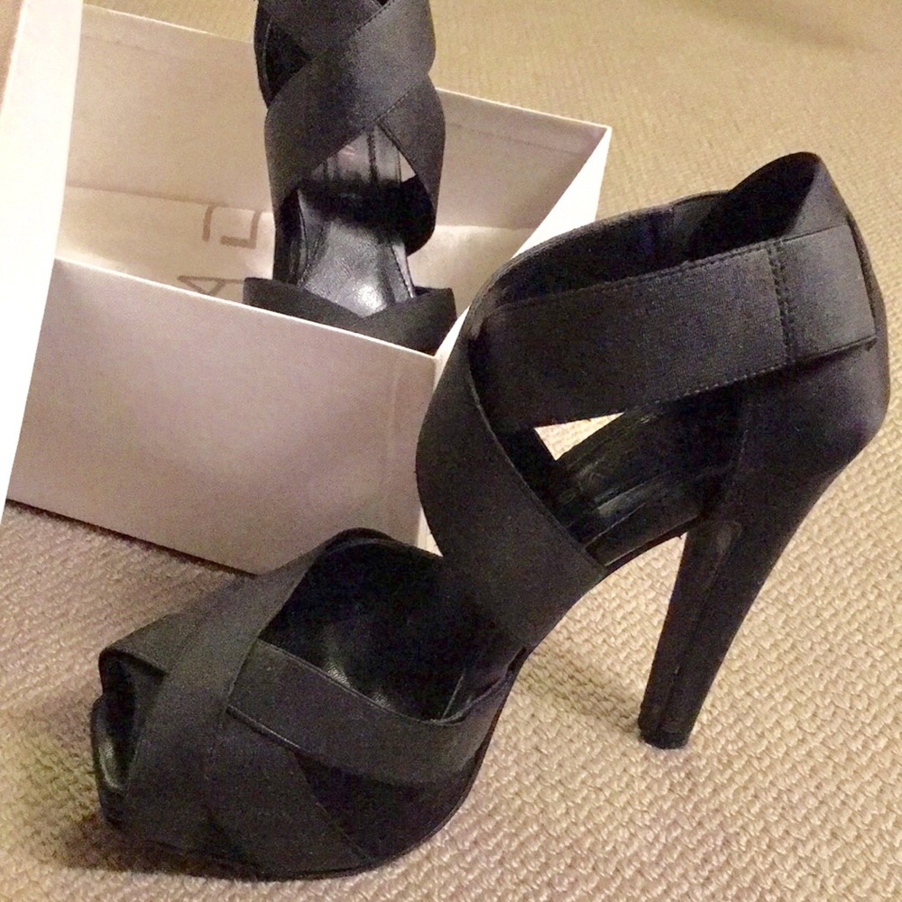 Black Dana Davis “Alana” Heels